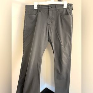 J.Crew Men’s Gray Slim-Fit Flex 5-Pocket Pants, Size: 33 x 32